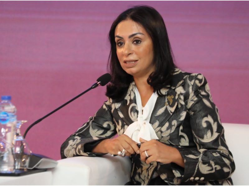 رئيسة المجلس القومي للمرأة فِيْ مصر توجه رسالة نارية لـ ياسمين عز